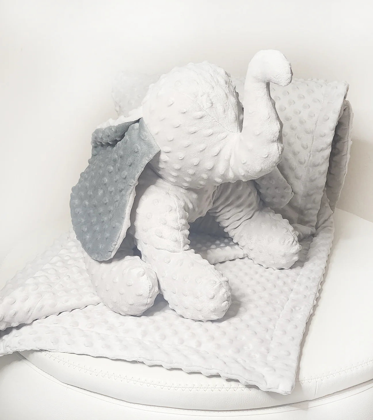 Grey Minky Dot 40X40 Plush Blanket