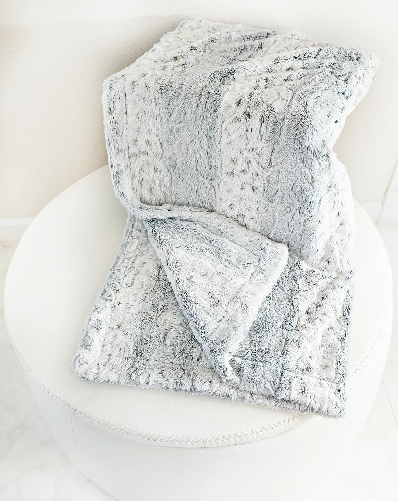 Grey Snow Leopard 60 X 72 Minky Faux Fur Blanket