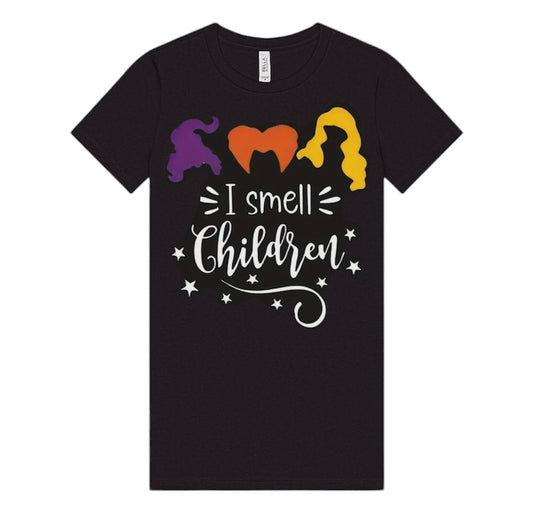 ‘I Smell Children’ Hocus Pocus Graphic Tee