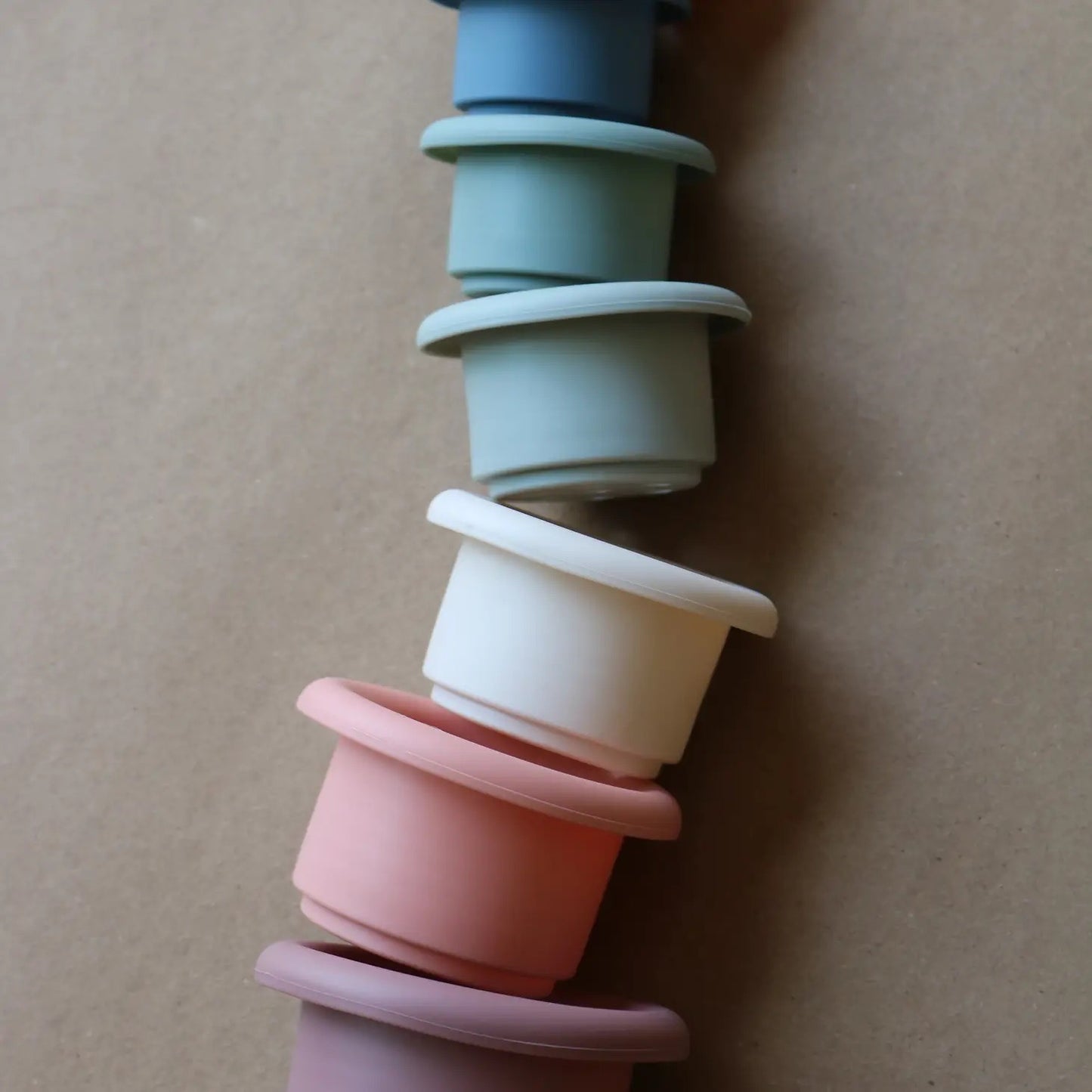 7 Piece Set Color Stacking Cups